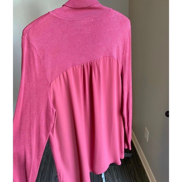 Tops - Picture 2 of 3